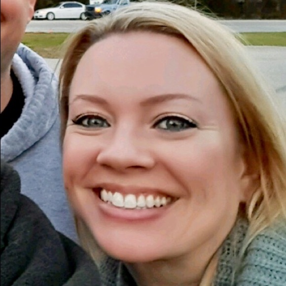 Meet your Posher, Elizabeth - Picture 1 of 1